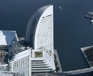 横浜ランドマークタワー