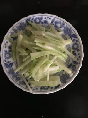 ブロッコリーの芯のきんぴら