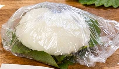 柏餅の葉っぱがないときの代わり：ラップ